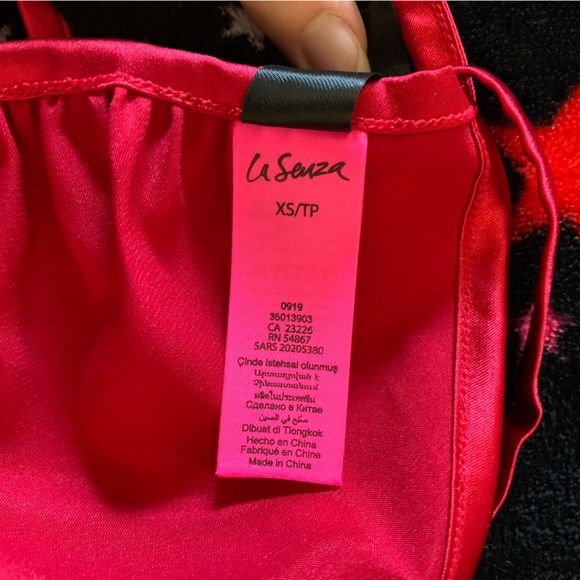 La Senza Red Satin Unlined Bralette XS BRAND NEW - Picture 2 of 4